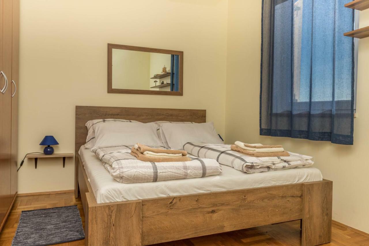 Apartmani Adria Lila Crikvenica דראמליי מראה חיצוני תמונה